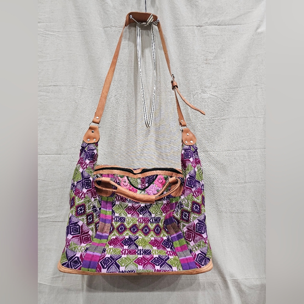 Vintage Siempre Viva Pink and Purple Embroidered Weekend Bag